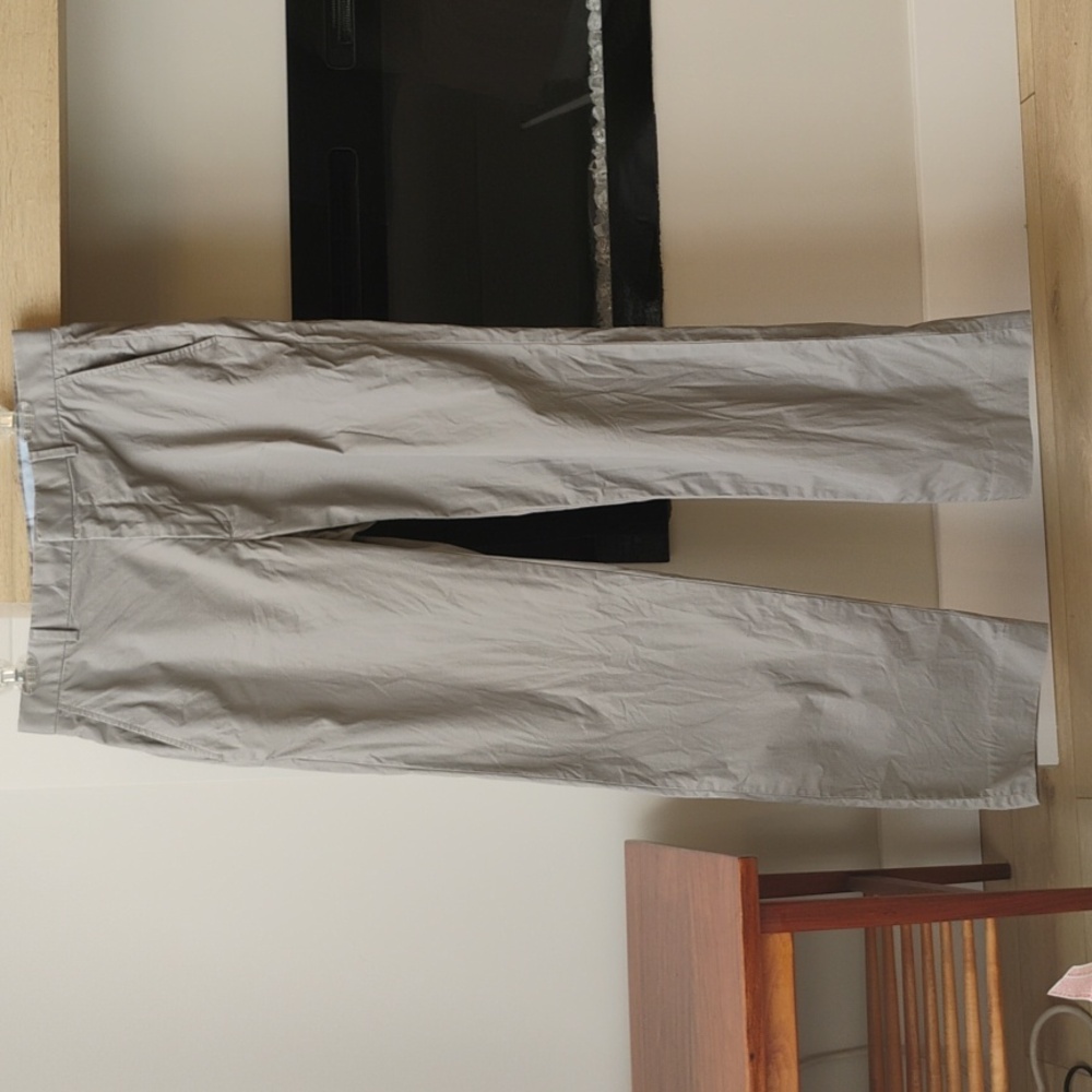 Banana Republic 100% Cotton Men's Light Gray Chinos Size 33/34